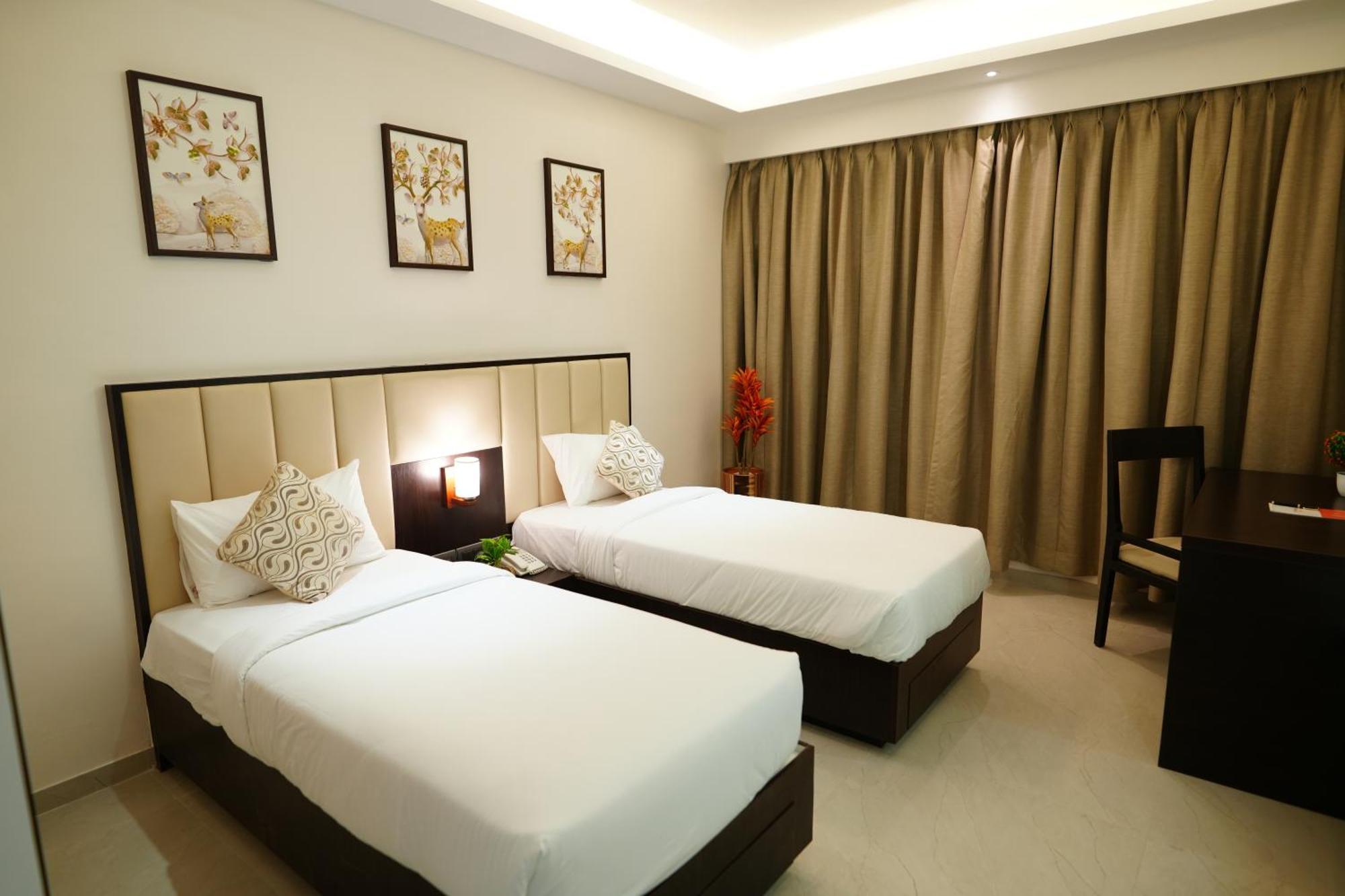 Hotel Grand Visava Lonavala Ngoại thất bức ảnh