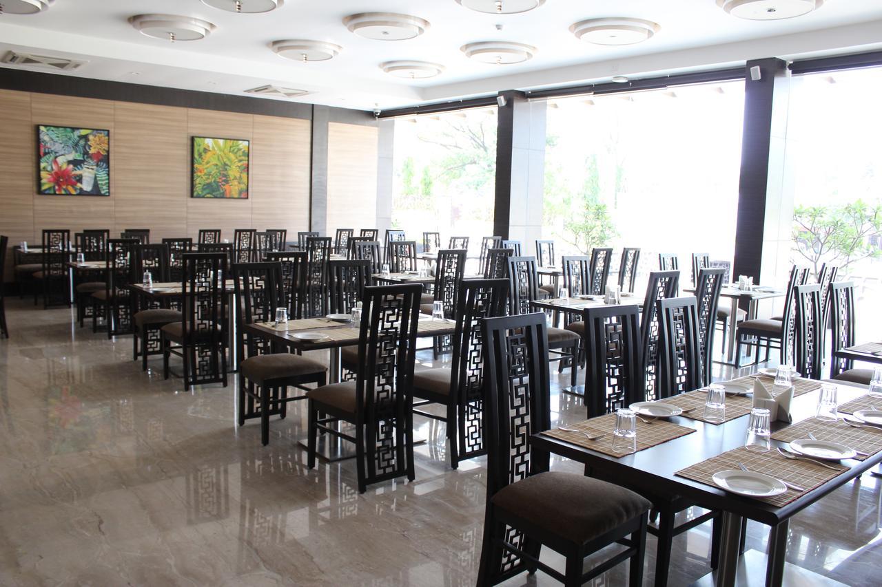 Hotel Grand Visava Lonavala Ngoại thất bức ảnh